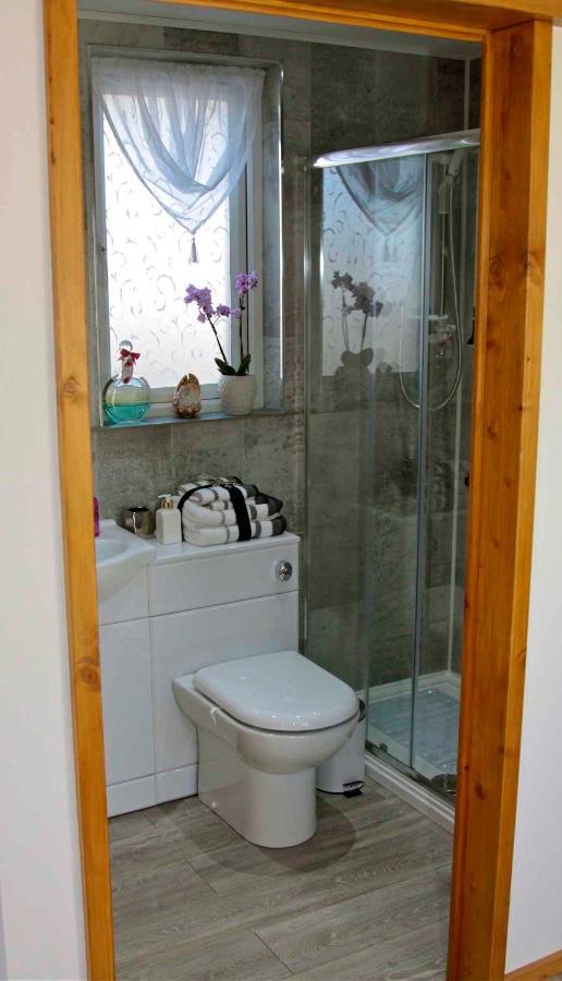 Bed and Breakfast Formby Pinewood Studio Exterior foto